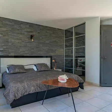 Beautiful Modern Near Montpellier *